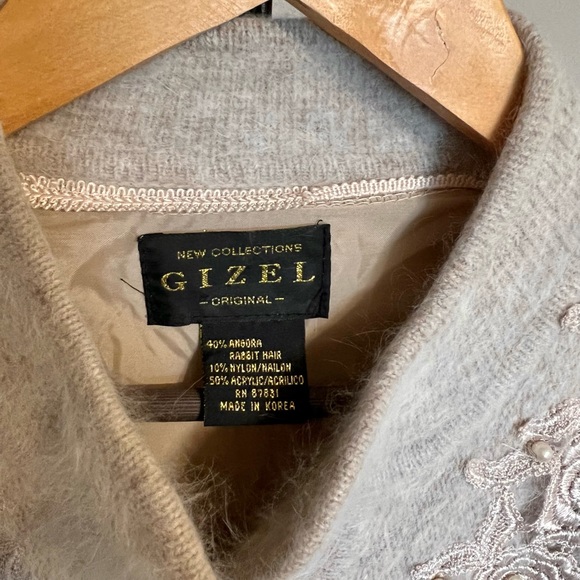 Gorgeous Angora Embellished Cardigan Sweater - L/XL - Picture 7 of 7